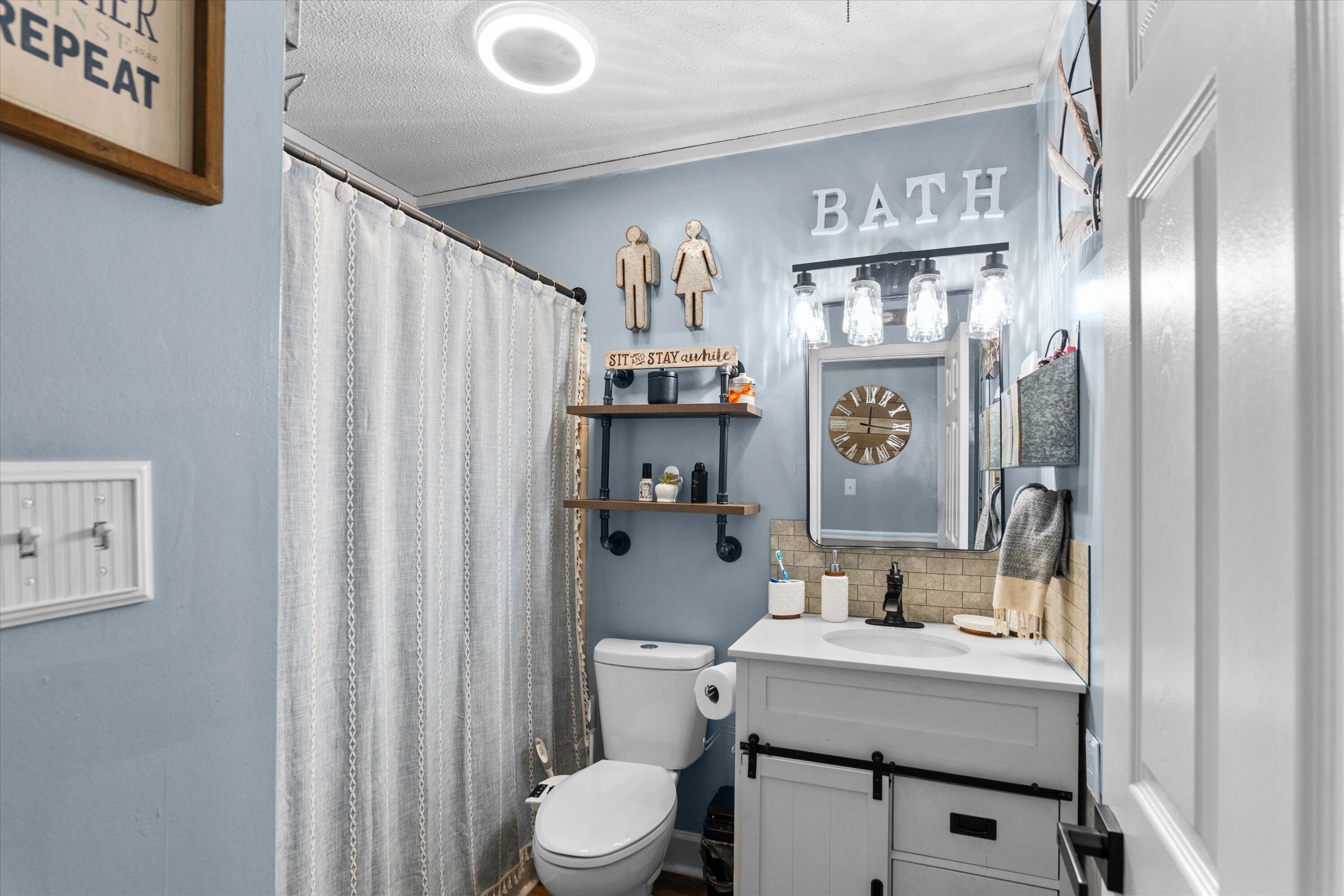 3560 Revere Road Augusta, GA 30907 - Photo 24 of 45 Hall Bathroom