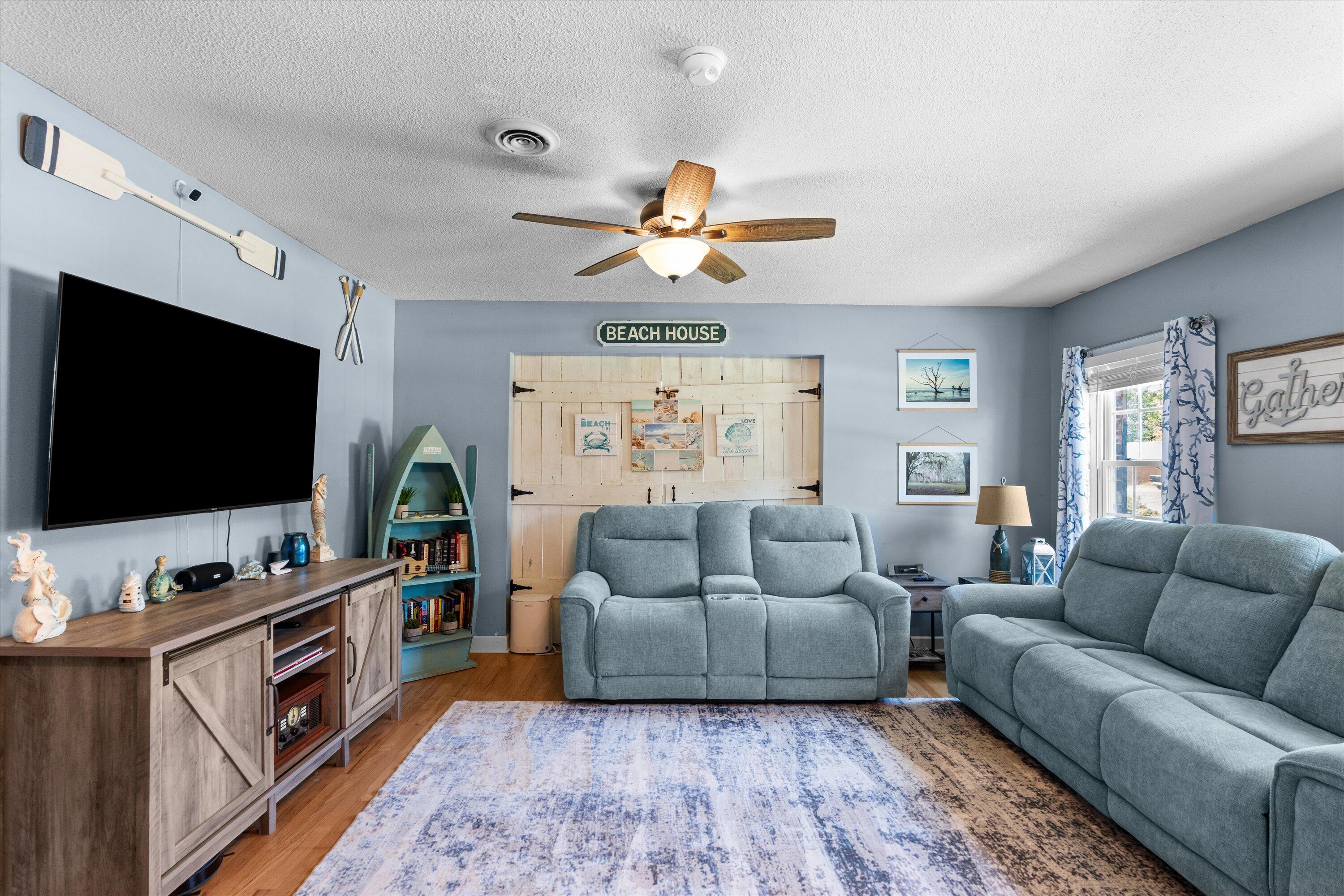 3560 Revere Road Augusta, GA 30907 - Photo 9 of 45 Living Room 1