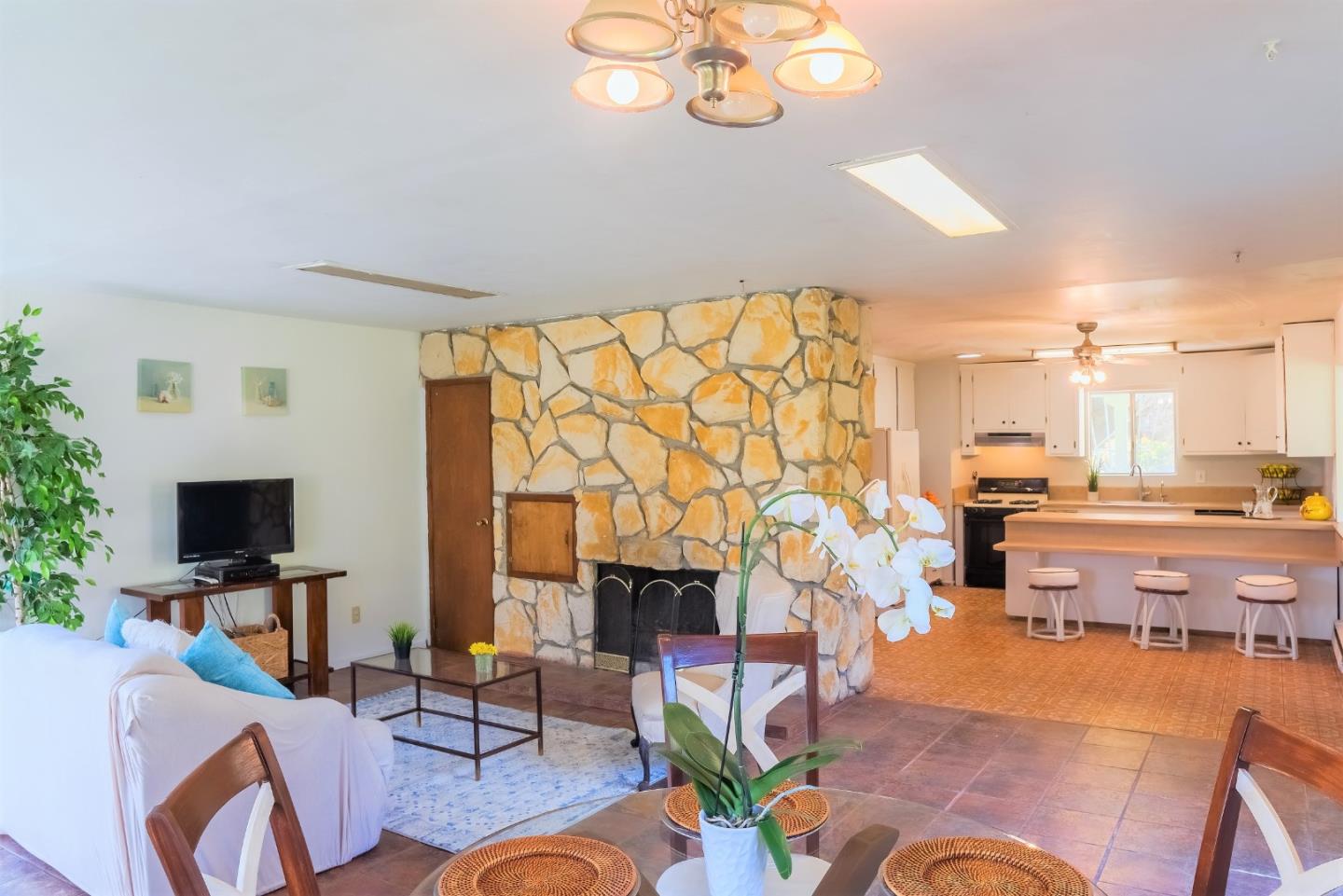 36861 Foothill Road Soledad, CA 93960 - Photo 11 of 32 Gallery Image 11