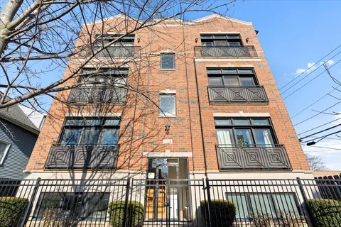 $475,000 | 5618 West Lawrence Avenue, Unit 1E, Chicago, IL 60630
