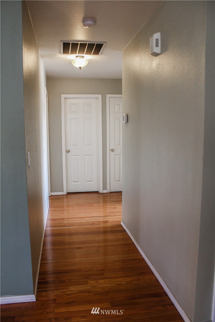 8632 194th Avenue Southwest Rochester, WA 98579 - Photo 7 of 24