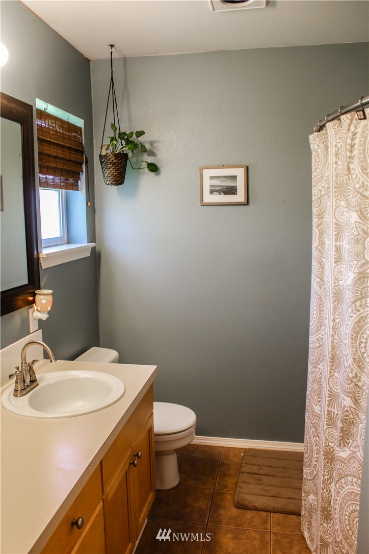 8632 194th Avenue Southwest Rochester, WA 98579 - Photo 10 of 24