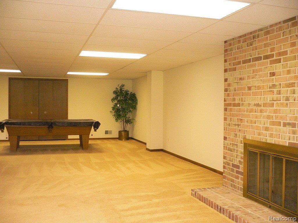 940 GreenView Court, Unit 29 Rochester, MI 48307 - Photo 18 of 25 Professionally Finished Lower