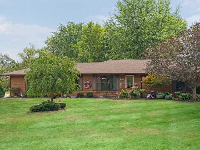 3320 Pebble Beach Road West Grove City, OH 43123 - Photo 2 of 25