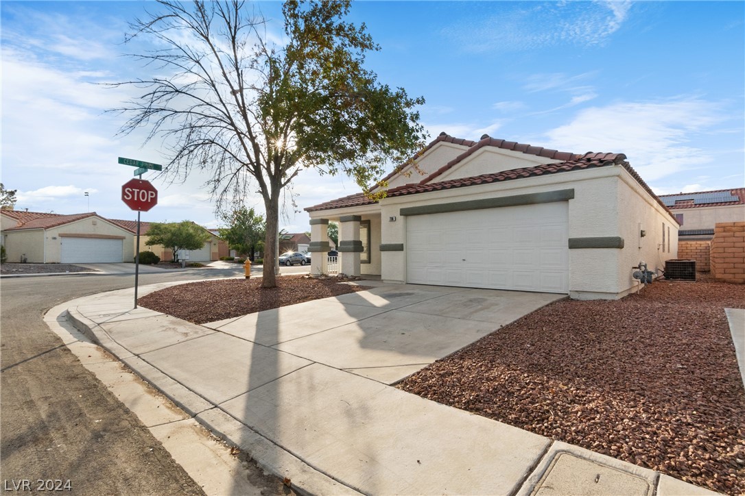 736 Rising Brook Drive Henderson, NV 89011 - Photo 2 of 25 Gallery Image 2