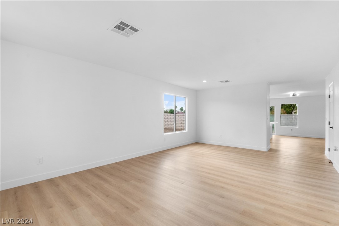 736 Rising Brook Drive Henderson, NV 89011 - Photo 3 of 25 Gallery Image 3