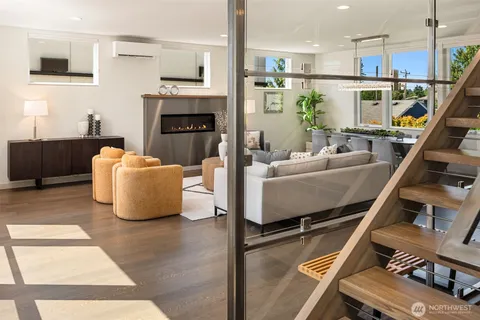 $1,549,880 | 8509 Burke Avenue North, Seattle, WA 98103