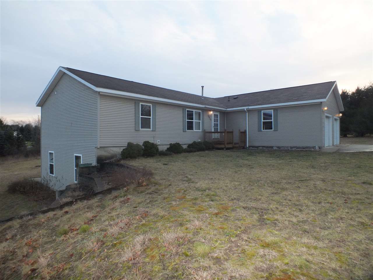 3475 Vance Road Traverse City, MI 49685 - Photo 33 of 41 1809303-32.JPG