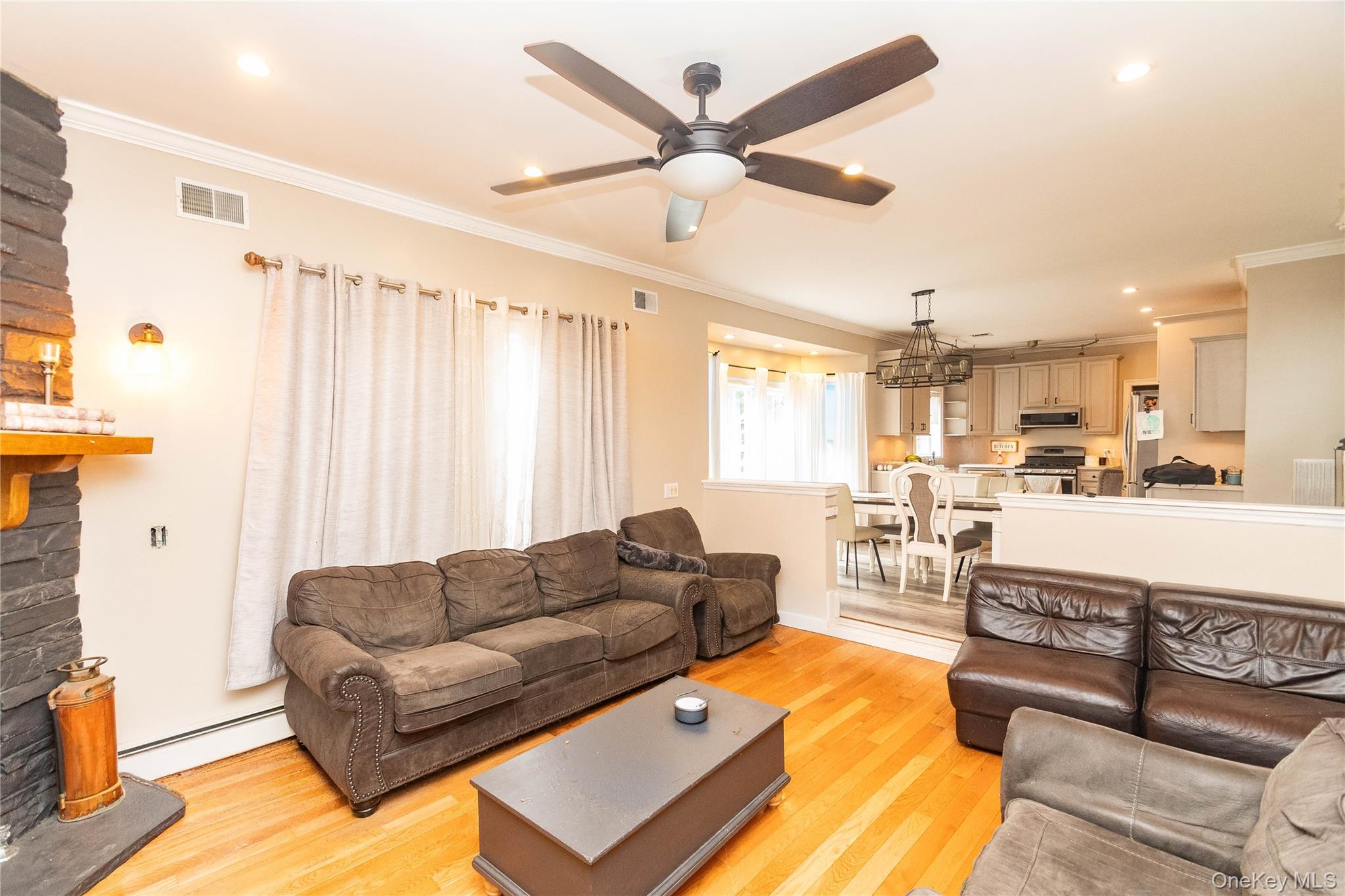 1 Starlight Path Wallkill, NY 12589 - Photo 7 of 33 Living Room / Kitchen