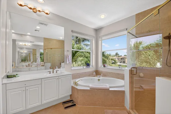 $939,000 | 6887 Houlton Circle, Lake Worth, FL 33467