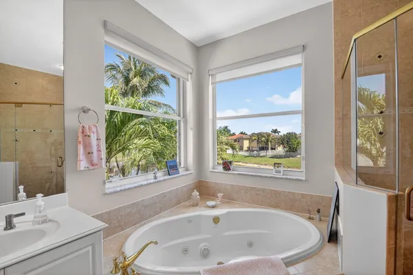 $939,000 | 6887 Houlton Circle, Lake Worth, FL 33467