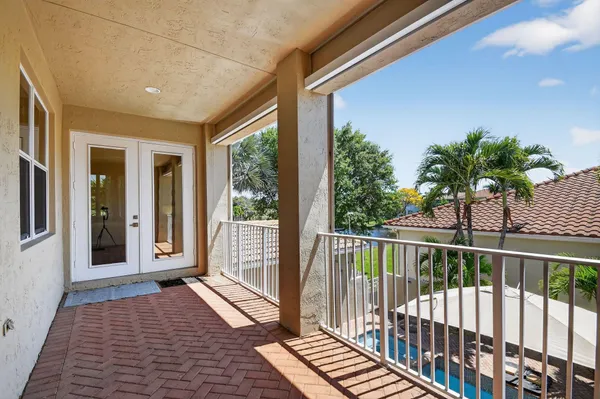 $939,000 | 6887 Houlton Circle, Lake Worth, FL 33467