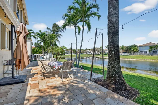 $939,000 | 6887 Houlton Circle, Lake Worth, FL 33467