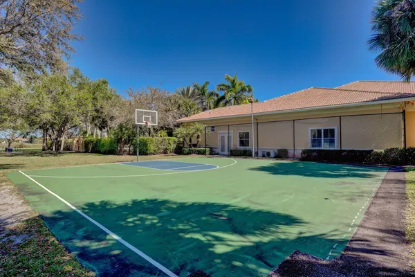 $939,000 | 6887 Houlton Circle, Lake Worth, FL 33467