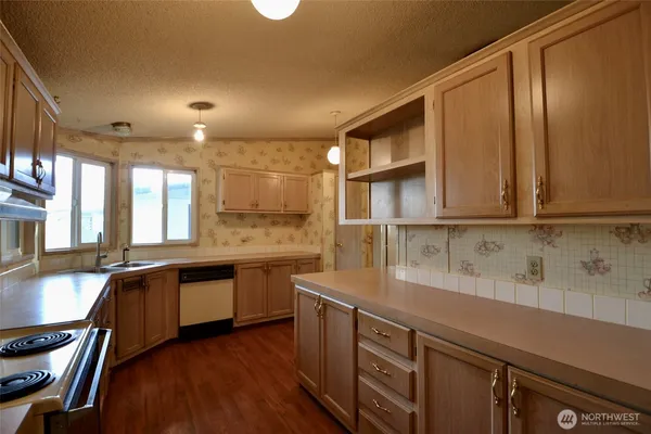 $99,900 | 5250 College Street Southeast, Unit 19, Lacey, WA 98503