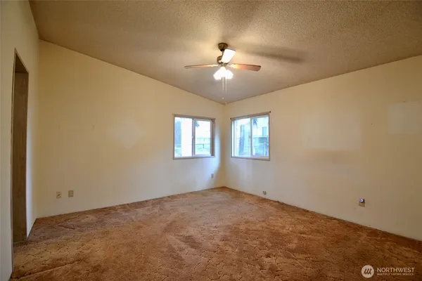 $99,900 | 5250 College Street Southeast, Unit 19, Lacey, WA 98503