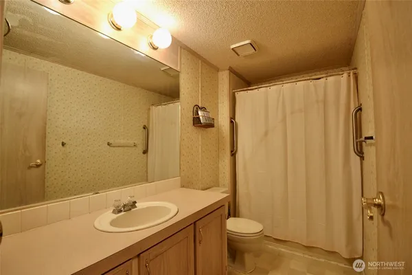 $99,900 | 5250 College Street Southeast, Unit 19, Lacey, WA 98503