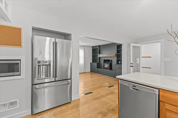 $595,000 | 21 Cross Parkway, Burlington, VT 05408