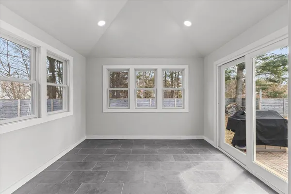 $595,000 | 21 Cross Parkway, Burlington, VT 05408