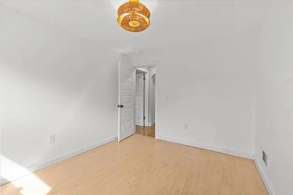 $595,000 | 21 Cross Parkway, Burlington, VT 05408