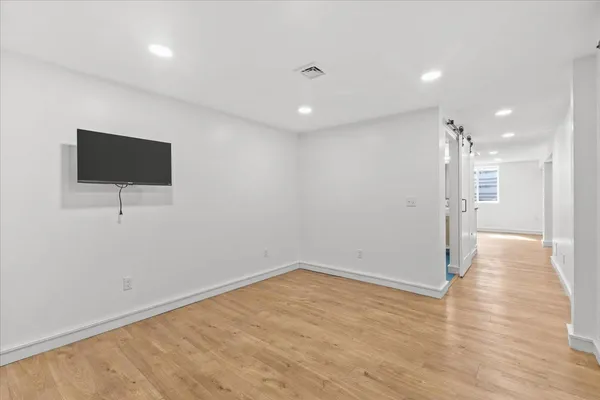 $595,000 | 21 Cross Parkway, Burlington, VT 05408