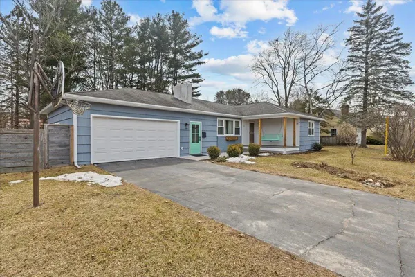 $595,000 | 21 Cross Parkway, Burlington, VT 05408