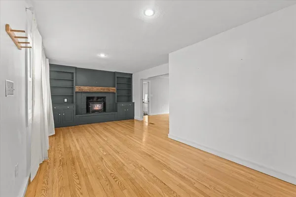 $595,000 | 21 Cross Parkway, Burlington, VT 05408