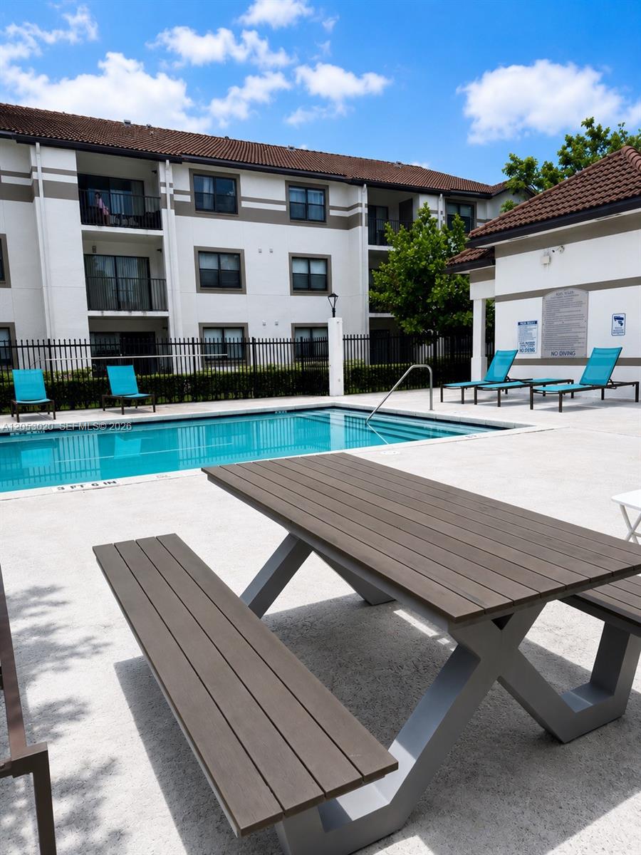 530 South Park Road, Unit 2411 Hollywood, FL 33021 - Photo 21 of 31