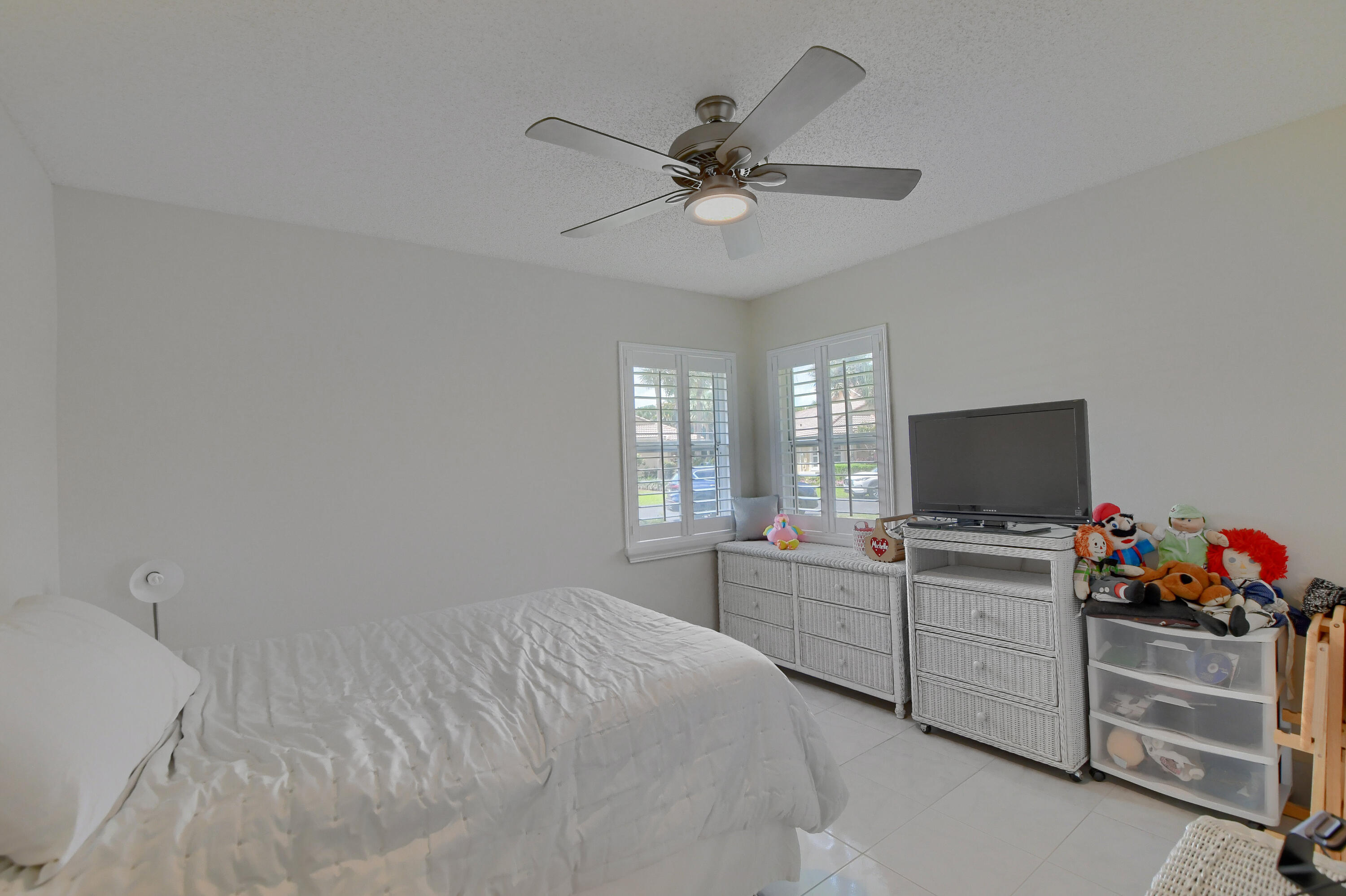 11089 Rios Road, Unit 11089 Boca Raton, FL 33498 - Photo 11 of 33 11_ebf_2050-hdr(5)