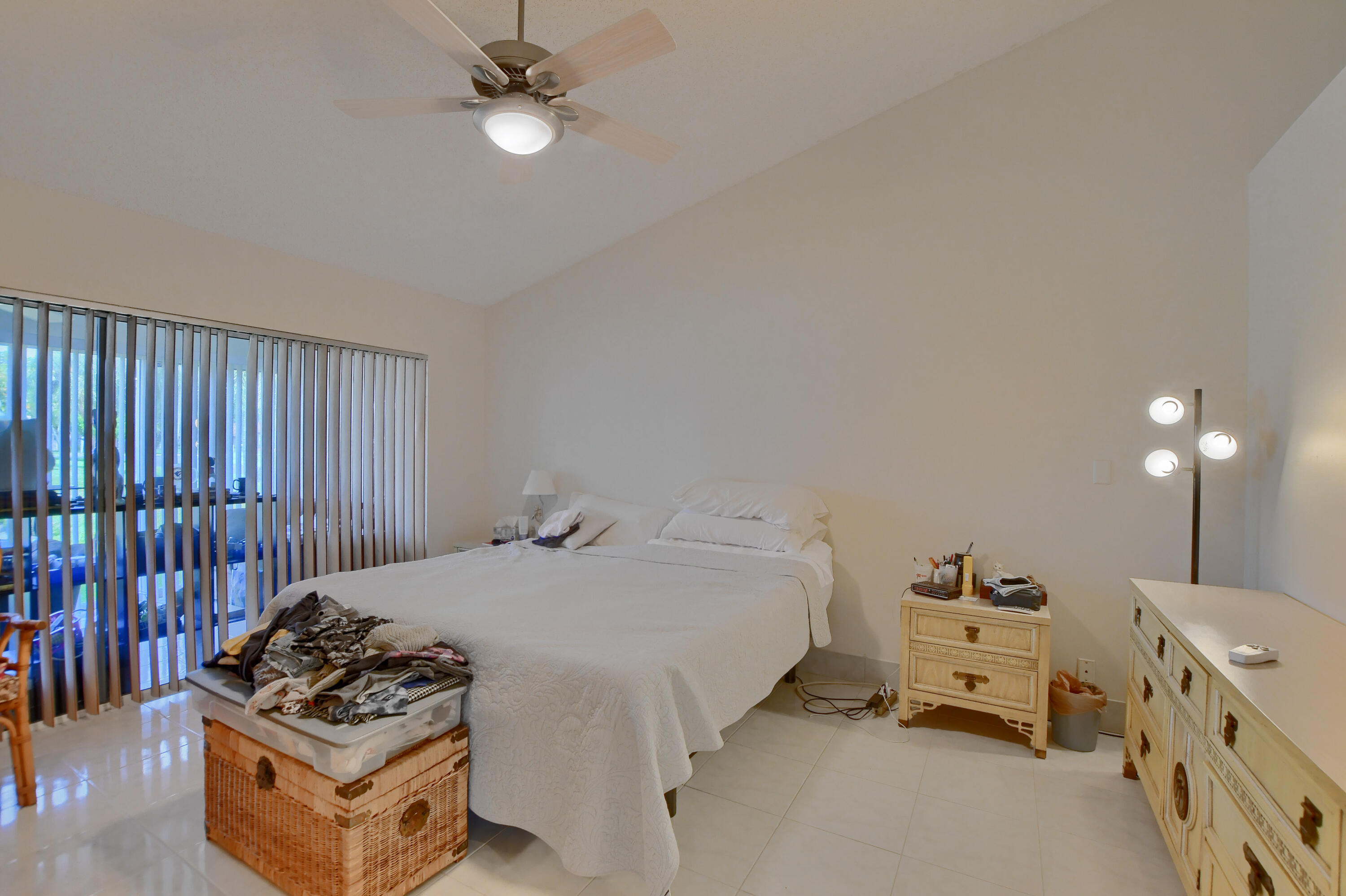 11089 Rios Road, Unit 11089 Boca Raton, FL 33498 - Photo 16 of 33 16_ebf_2075-hdr(5)