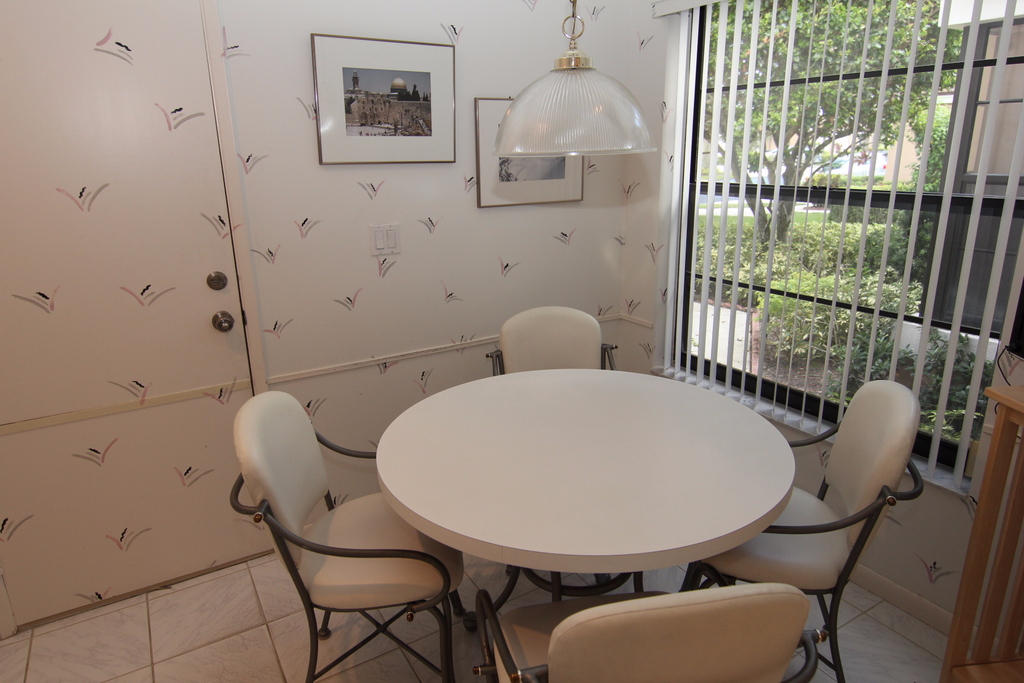 8432 Parkgate Road Boca Raton, FL 33496 - Photo 10 of 19 Breakfast Nook