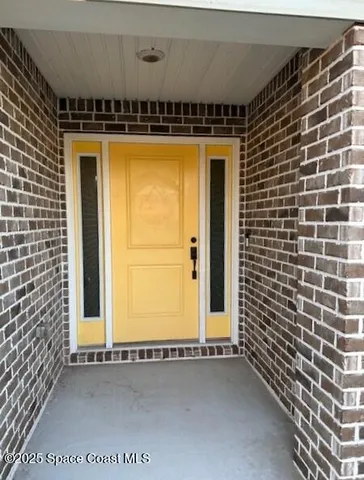 $419,800 | 208 Lagoon Mist Court, Oak Hill, FL 32759