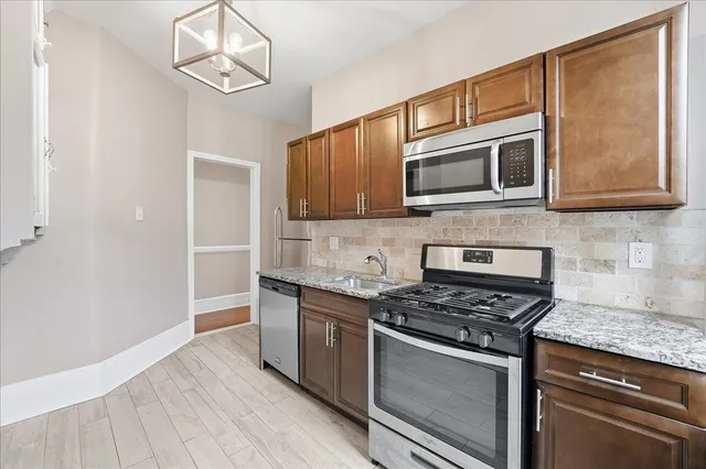 $2,500 | 134 Clifton Place, Unit 5, Jersey City, NJ 07304