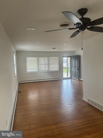 $3,200 | 216 Sussex Boulevard, Broomall, PA 19008