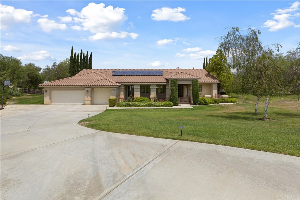 17944 Scottsdale Road Riverside, CA 92504 - Photo 2 of 43 Front