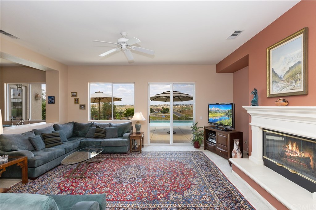 17944 Scottsdale Road Riverside, CA 92504 - Photo 18 of 43 Family Room