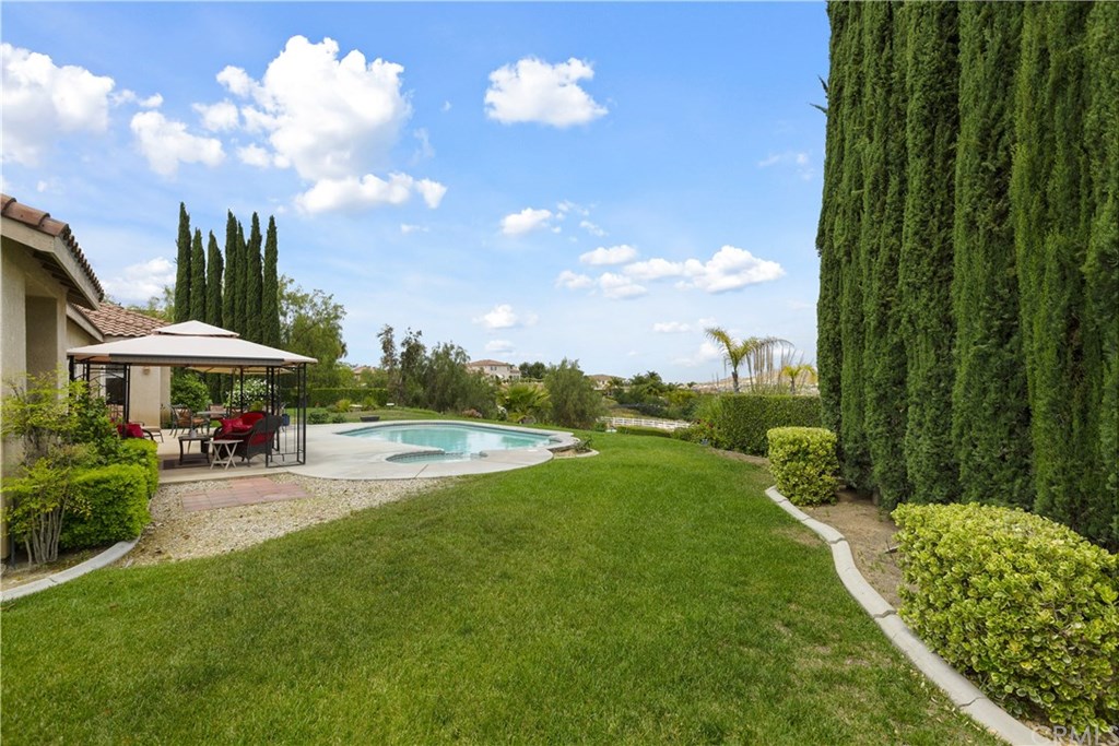 17944 Scottsdale Road Riverside, CA 92504 - Photo 33 of 43 Backyard