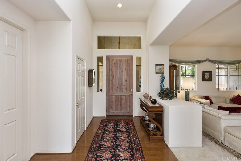 17944 Scottsdale Road Riverside, CA 92504 - Photo 8 of 43 Foyer