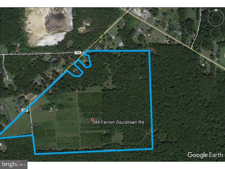 389 Fairton Gouldtown Road Bridgeton, NJ 08302 - Photo 1 of 26 a view of a tennis court