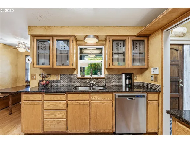 $825,000 | 1820 Southwest Heiney Road, Gresham, OR 97080