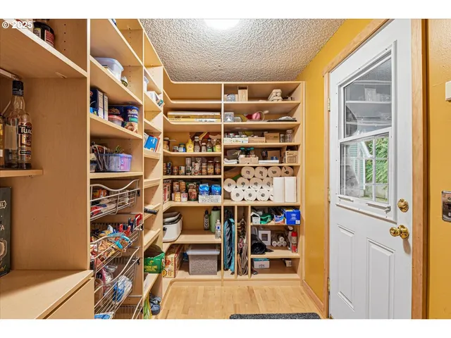 $825,000 | 1820 Southwest Heiney Road, Gresham, OR 97080