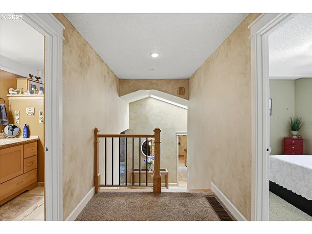 $825,000 | 1820 Southwest Heiney Road, Gresham, OR 97080