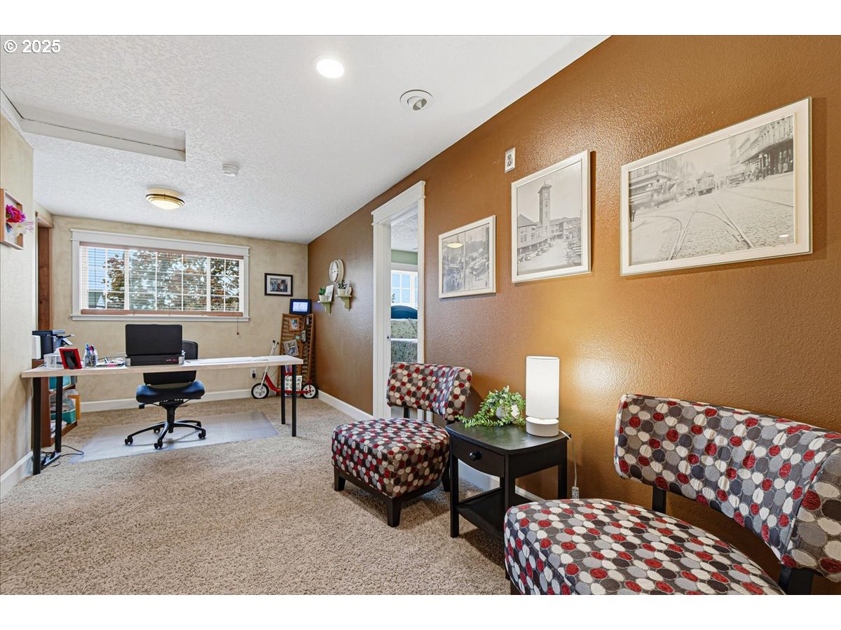 1820 Southwest Heiney Road Gresham, OR 97080 - Photo 20 of 48 a living room with furniture and a window