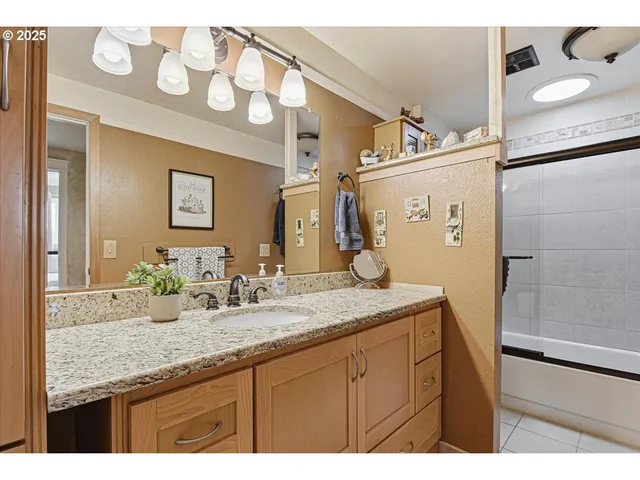 $825,000 | 1820 Southwest Heiney Road, Gresham, OR 97080