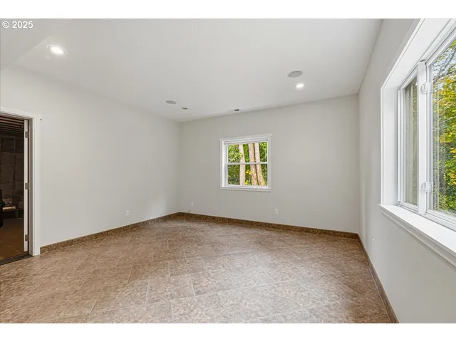 $825,000 | 1820 Southwest Heiney Road, Gresham, OR 97080