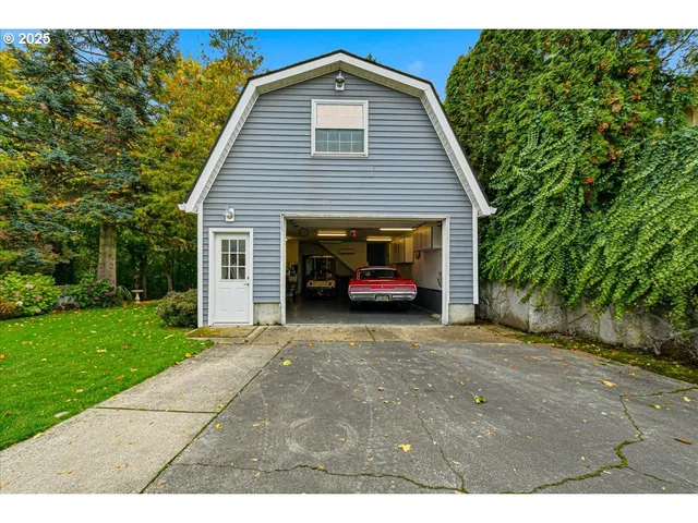 $825,000 | 1820 Southwest Heiney Road, Gresham, OR 97080