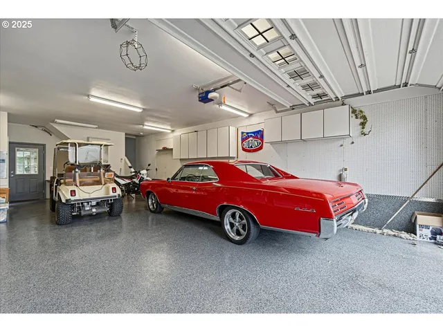 $825,000 | 1820 Southwest Heiney Road, Gresham, OR 97080