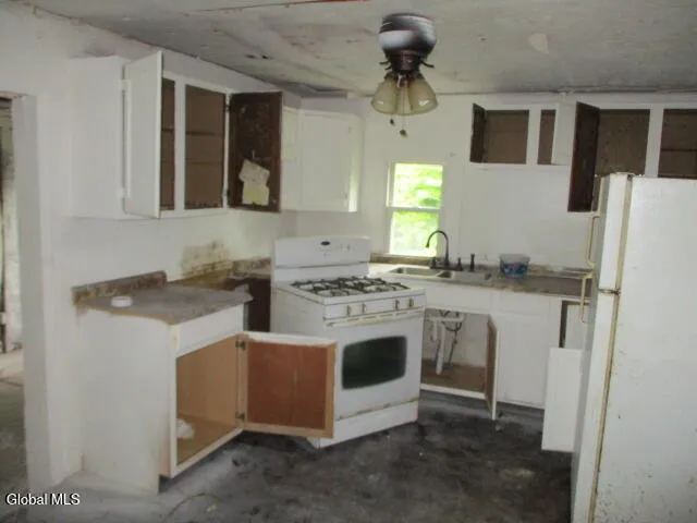 $98,500 | 22 Rapp Road, Albany, NY 12203