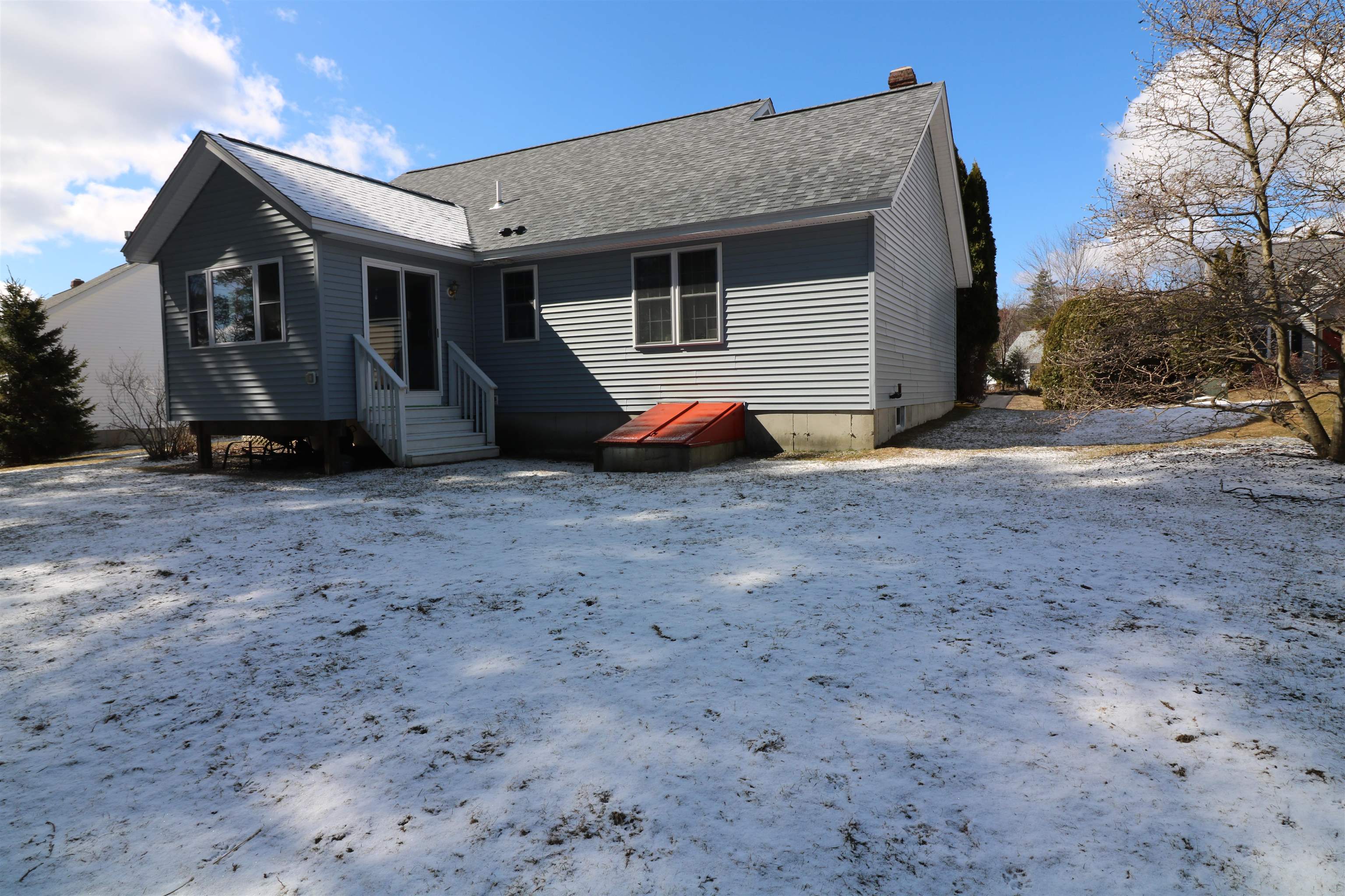 23 Coburn Way Jaffrey, NH 03452 - Photo 3 of 7