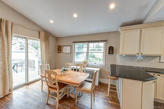 $1,350,000 | 75 Bar Beach Road, Port Washington, NY 11050